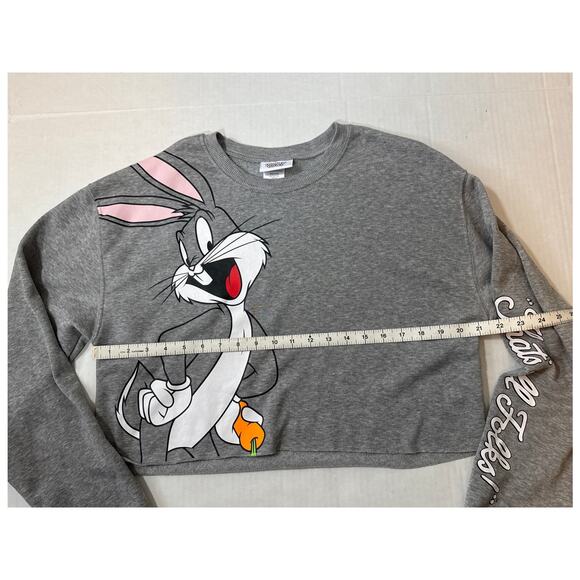 Bugs Bunny Cropped Sweatshirt Womens Medium Soft Comfy Graphic Print Gray Grey - Picture 7 of 7